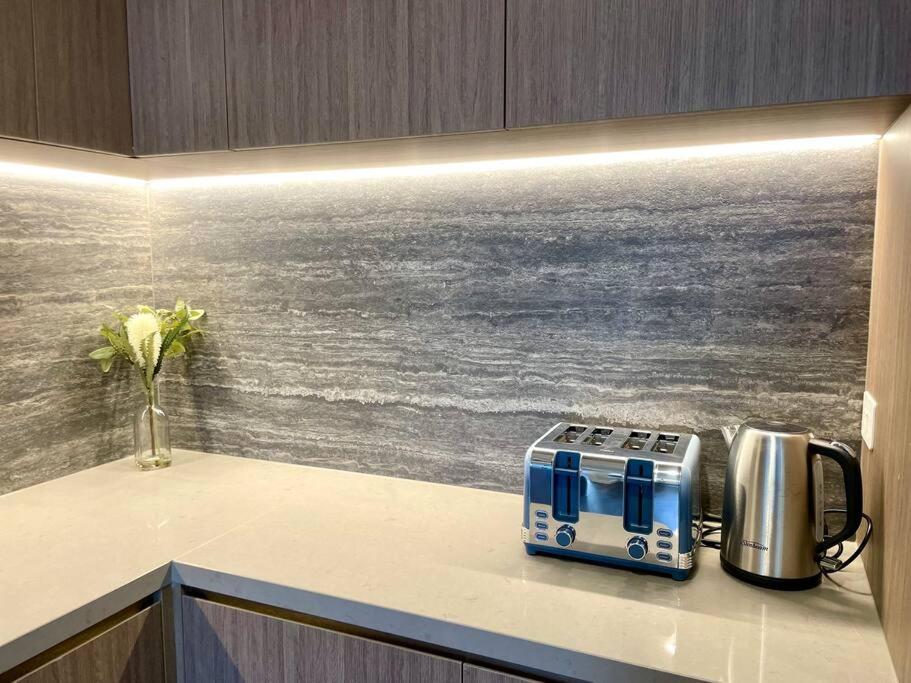 Luxury Stunning Riverview 1 Bedroom Apt 479F Gold Coast Zewnętrze zdjęcie