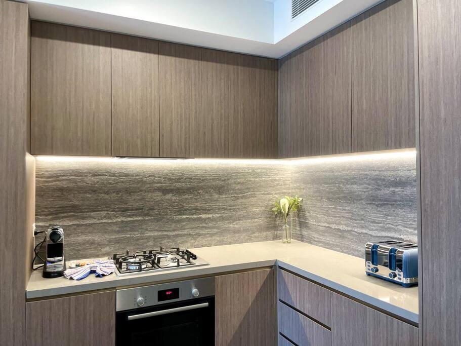 Luxury Stunning Riverview 1 Bedroom Apt 479F Gold Coast Zewnętrze zdjęcie